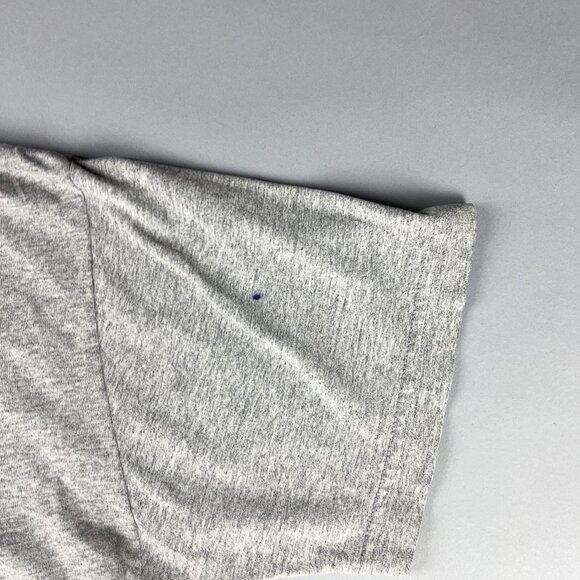 Vintage Graphic T-Shirt | 90's Levi's Grey Distressed T-Shirt with Number 53 - Picture 7 of 9
